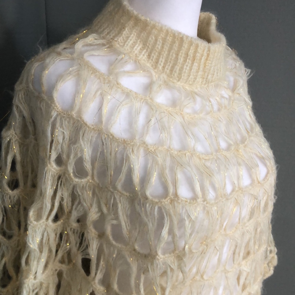 Women’s Knit Top